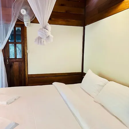Bambu Huts Hotel Baan Tai Exterior photo