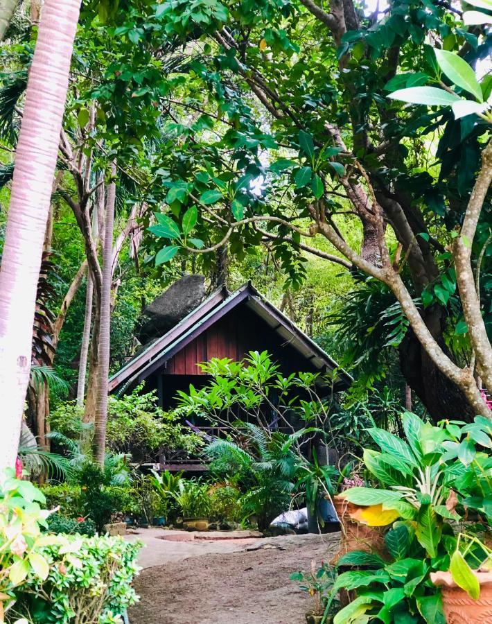 Bambu Huts Station touristique Baan Tai