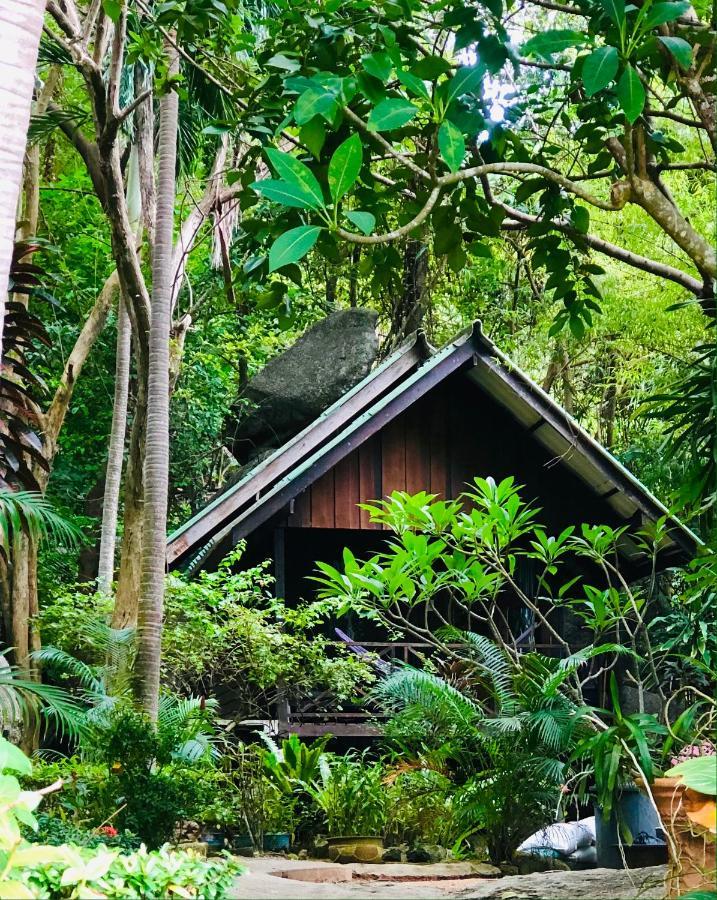 Курортный комплекс Bambu Huts Баан Тай